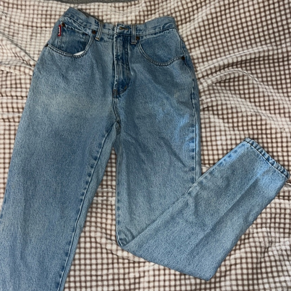 Bum Jeans